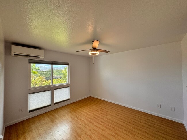 Building Photo - 94-510 Lumiaina Street #H-202