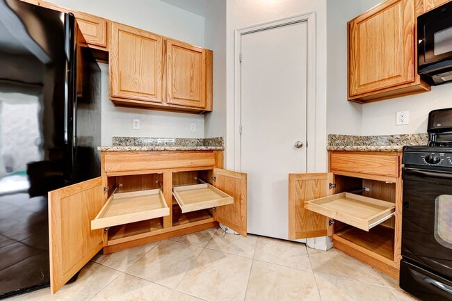 Building Photo - Beautiful Anthem Highland 3 Bedroom Home!