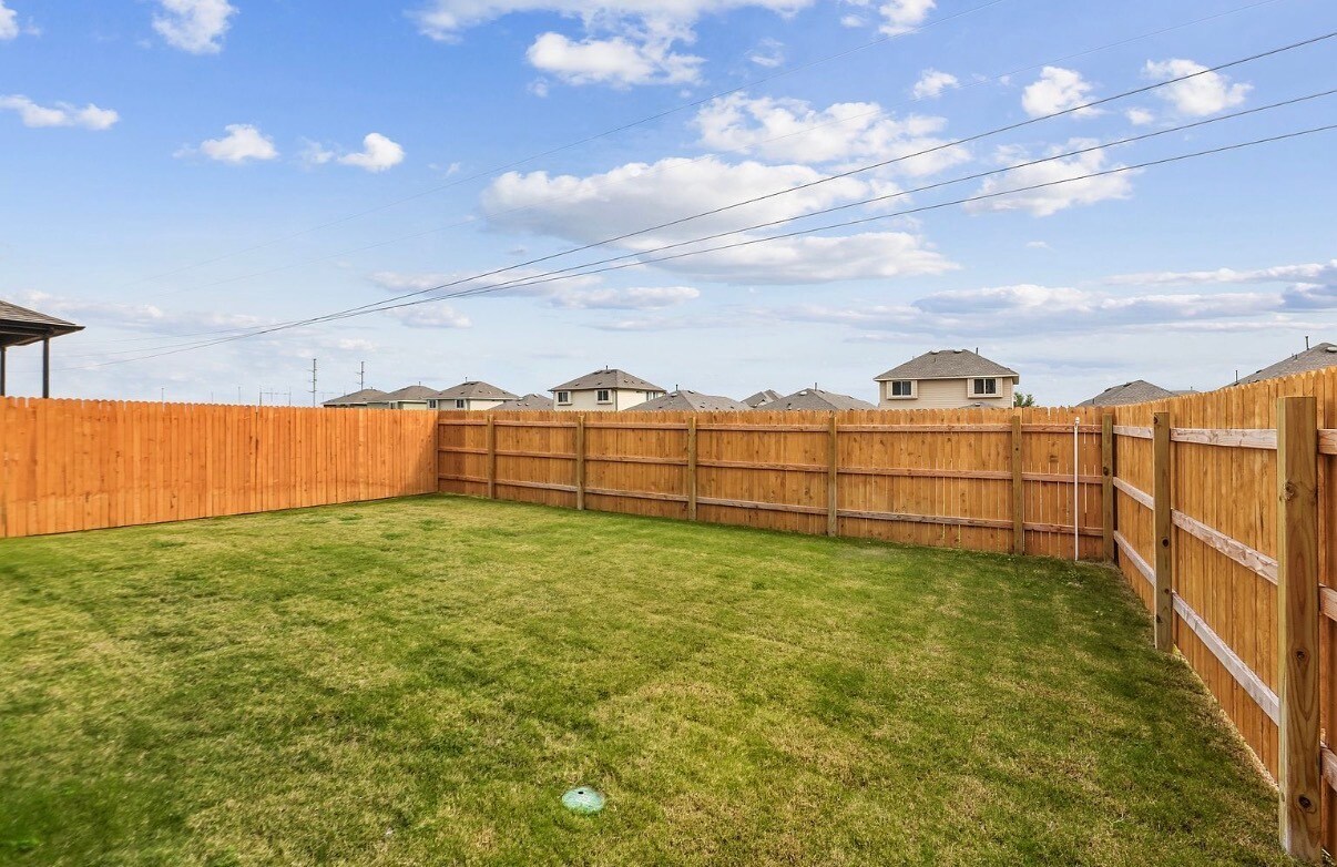 Building Photo - 480 Tailwind Dr