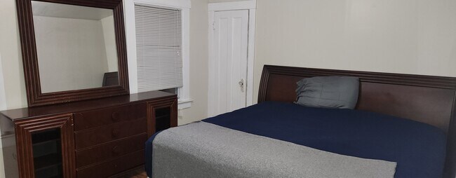 Bedroom 1.1 - 22 Margaret St