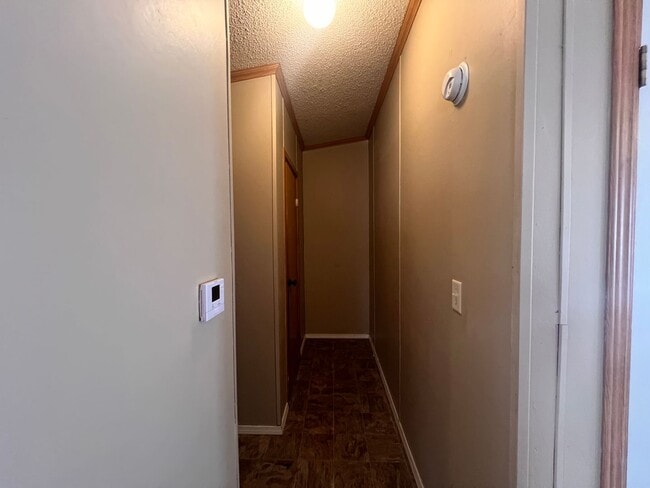 Building Photo - Spacious 5 Bedroom, 3 Bath Home with finished basement – Near Merdian and Pawnee – Available Now!