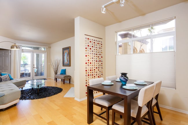 Building Photo - 2400 Fifth Ave