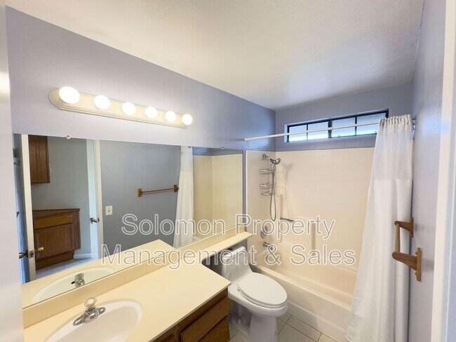 Building Photo - 3516 Landsford Way