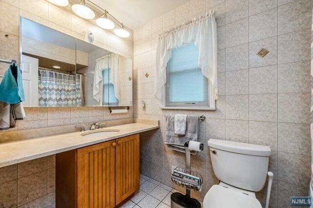 Building Photo - 2 Andrew Ct