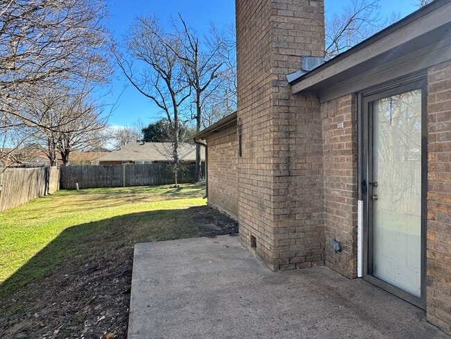 Building Photo - 405 Cypress Cir