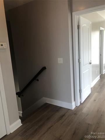 Building Photo - 105 Singleton Rd