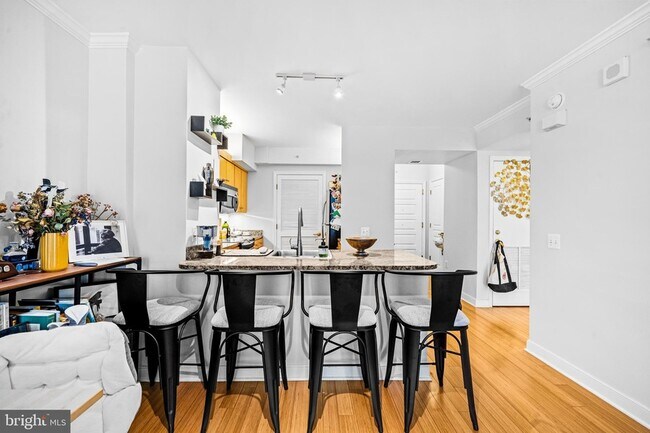 Building Photo - 631 D St NW