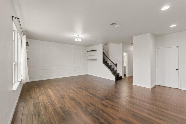 Building Photo - 240 Nectar Dr