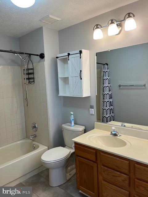 Building Photo - 9255 Matthew Dr