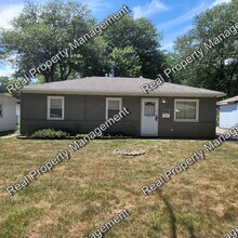 Building Photo - Three Bed Hobart Ranch