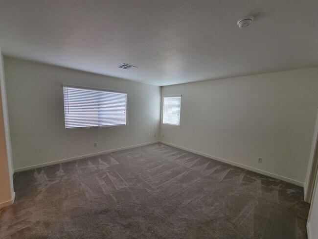 Building Photo - Stunning 3 Bedroom Rental - In Nevada Trails