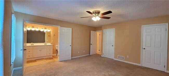 Building Photo - 200 Wayside Dr