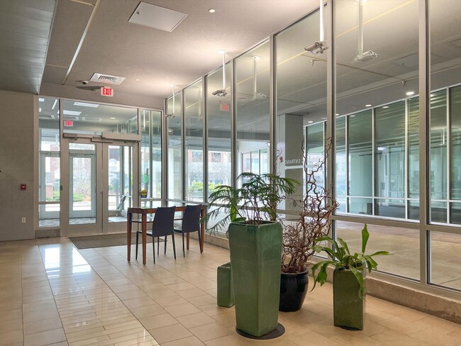 Building Photo - 3,400 SQFT CONDO IN DOWNTOWN CHAMPAIGN W/ ...