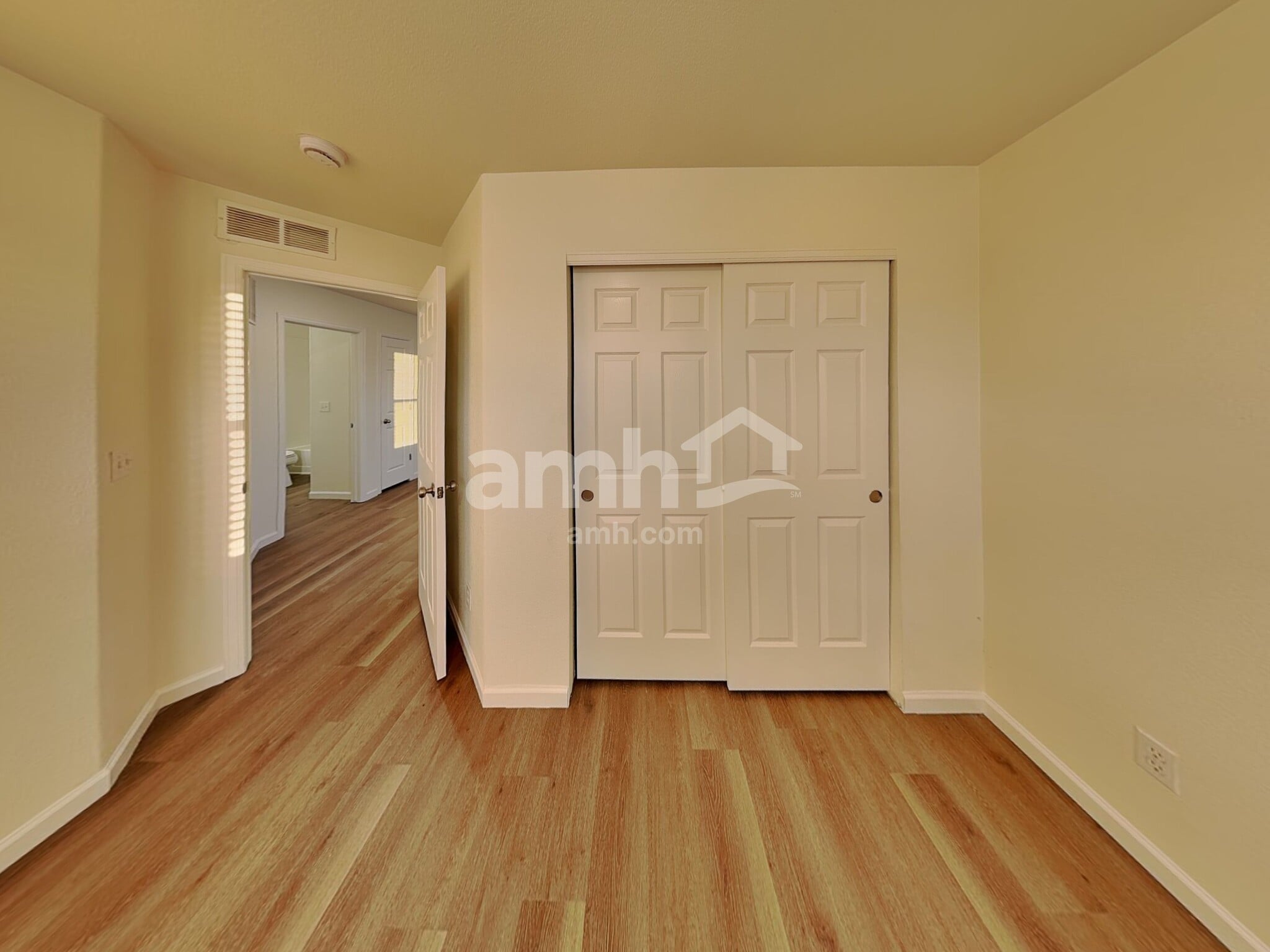 Building Photo - 1192 S Coolidge Cir