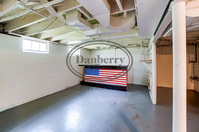 Building Photo - 919 Brookley Blvd