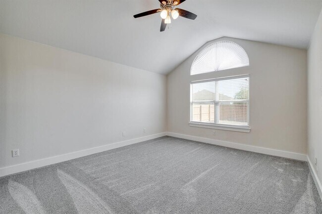 Building Photo - 277 Paddington Dr