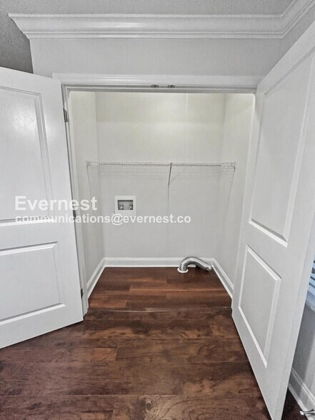 Building Photo - 144 British Lake Dr