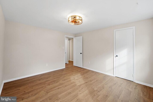Building Photo - 6361 Woodland Ridge Ct