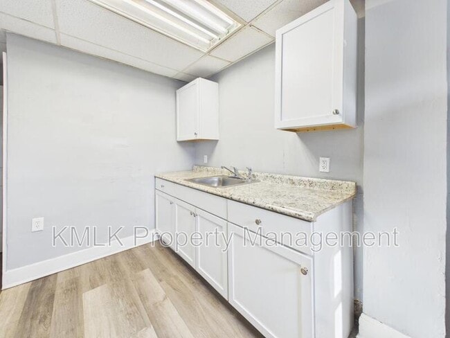 Building Photo - 2337 15th St SW