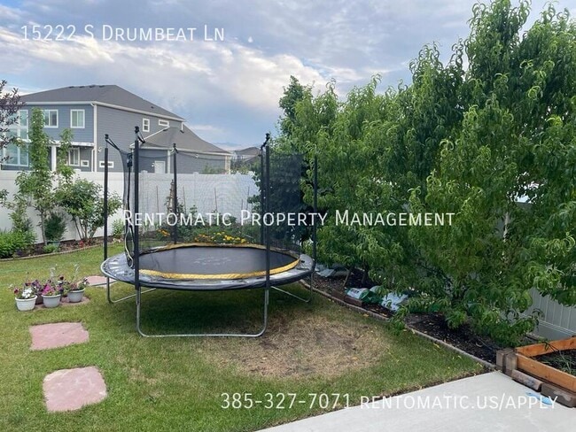 Building Photo - 15222 Drumbeat Ln