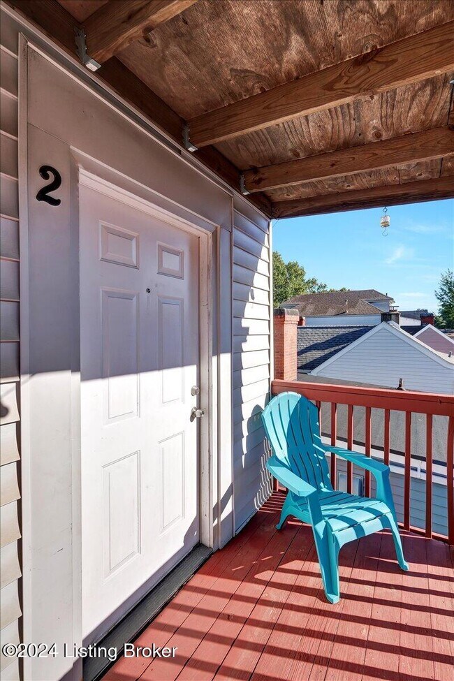 Building Photo - 1802 Deerwood Ave