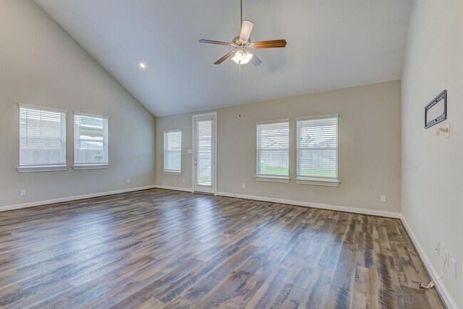 Building Photo - 2008 Glenwick Manor Ln