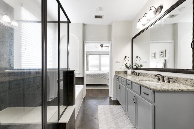 Building Photo - 29022 Pinnacle Ridge Dr