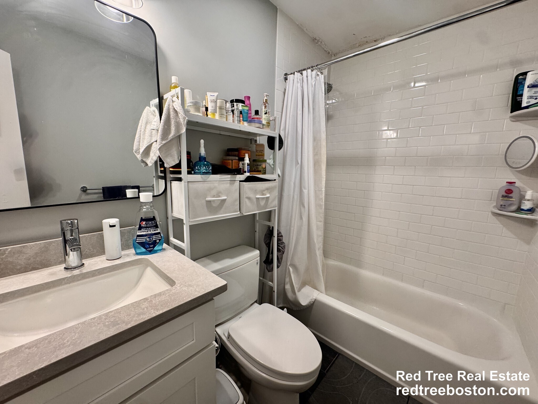 Building Photo - 97 Spring St