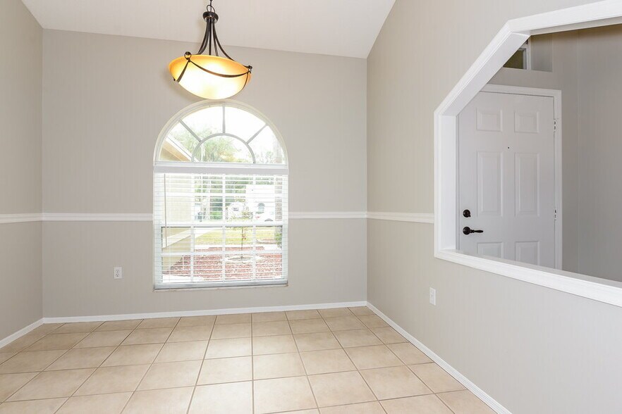 Building Photo - 3839 Marquise Ln