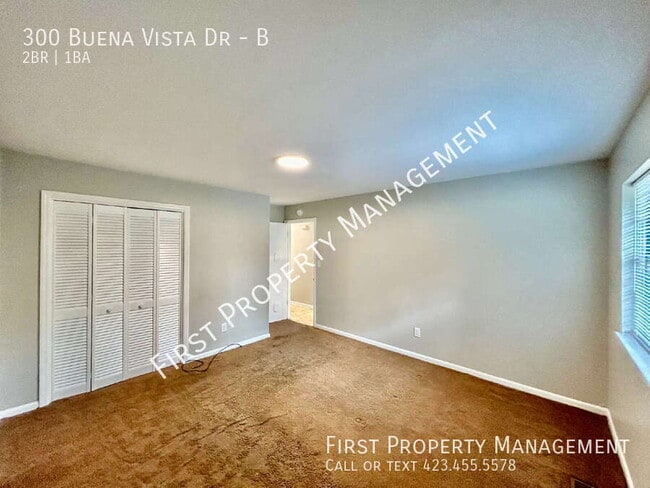 Building Photo - 300 Buena Vista Dr