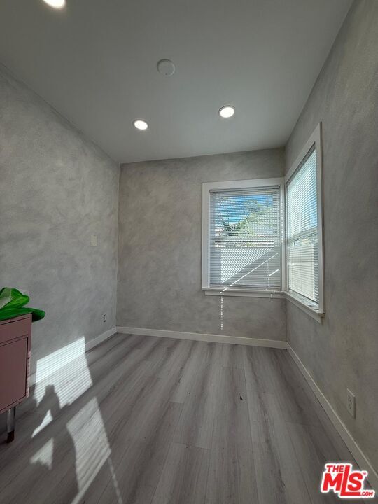 Building Photo - 674 Estelle Ave