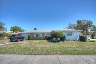 Building Photo - 2470 Breakwater Cir