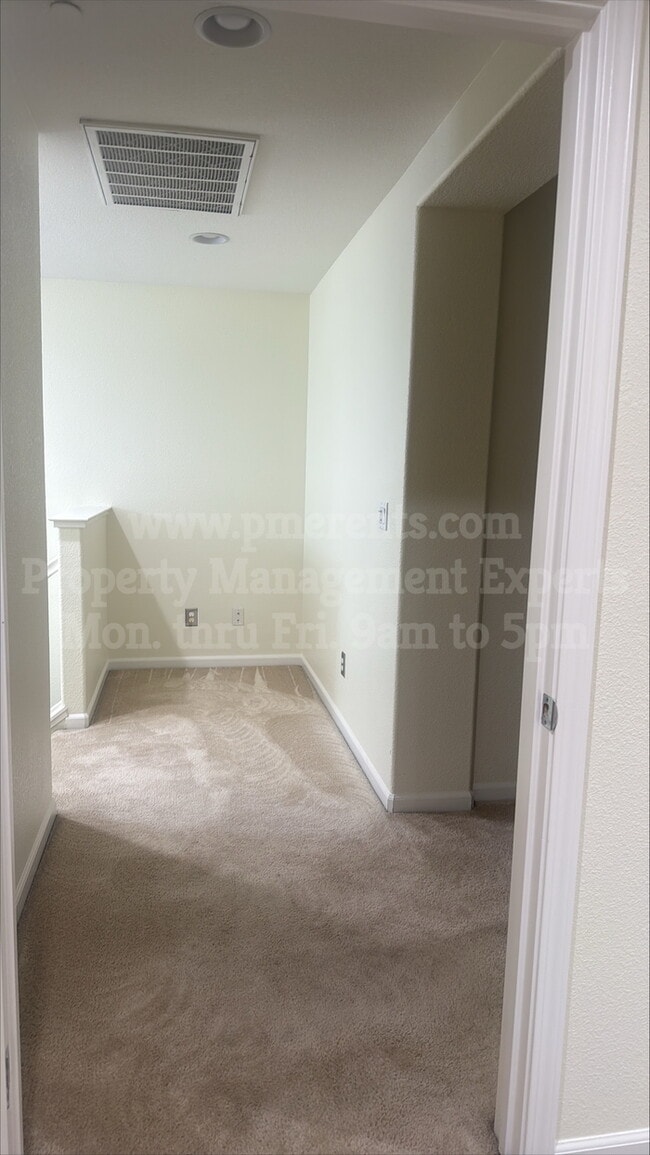 Building Photo - 16101 Old Glory Ct