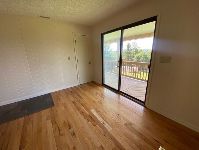 Building Photo - Breathe Deep. Live Easy. Love the Mountains!