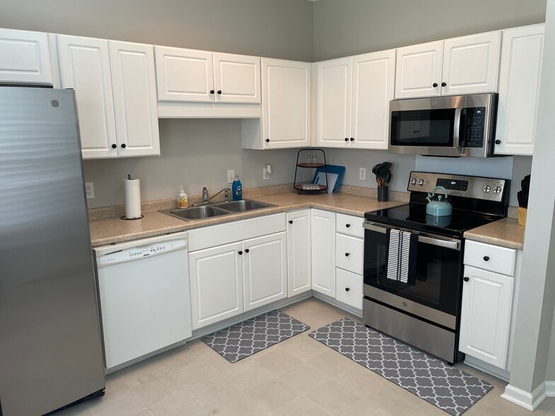 Kitchen - 305 Morgan Pines Dr