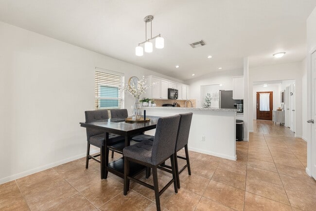 Building Photo - 26542 Marble Point Ln