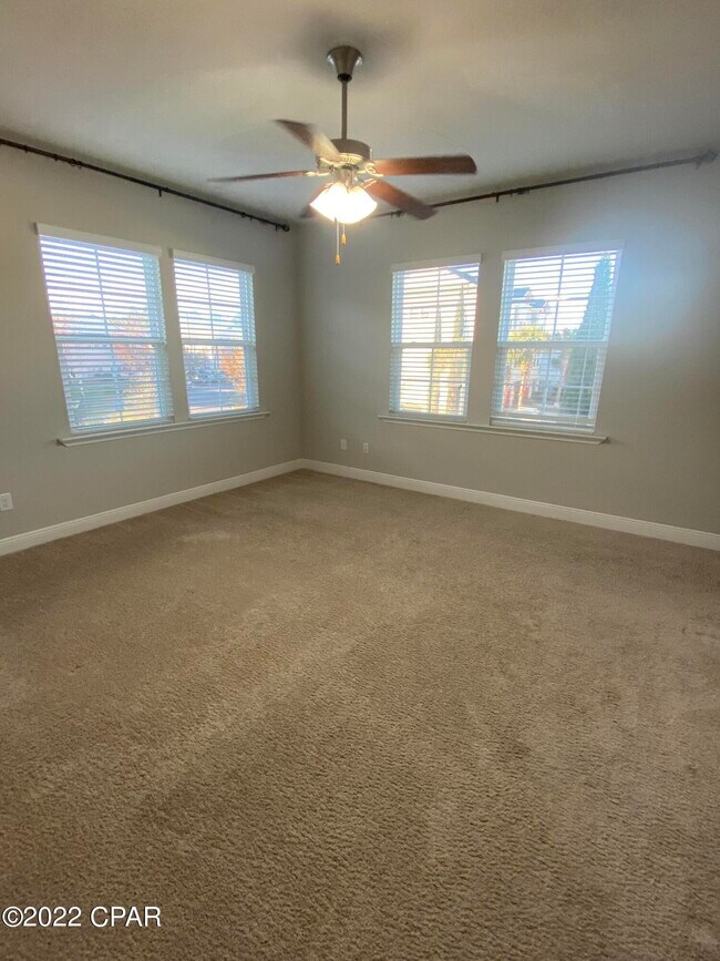 Building Photo - 101 Barefoot Falls