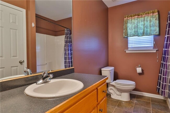 Building Photo - 7742 Elm Cir