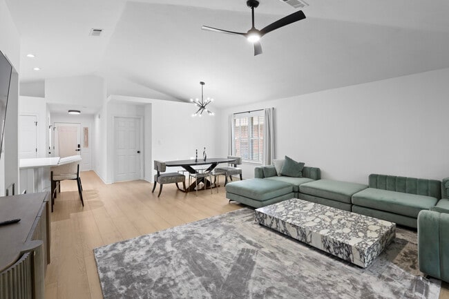 Building Photo - 145 Bayou Landing Rd