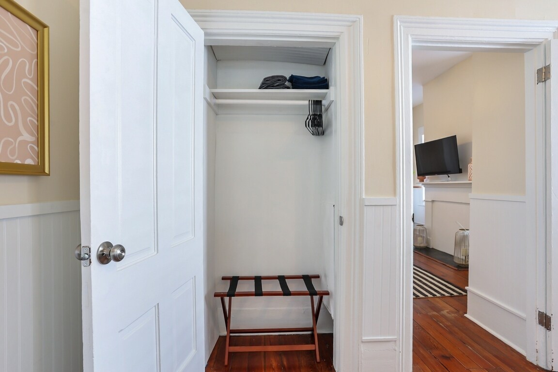 Building Photo - 303 W Park Ave