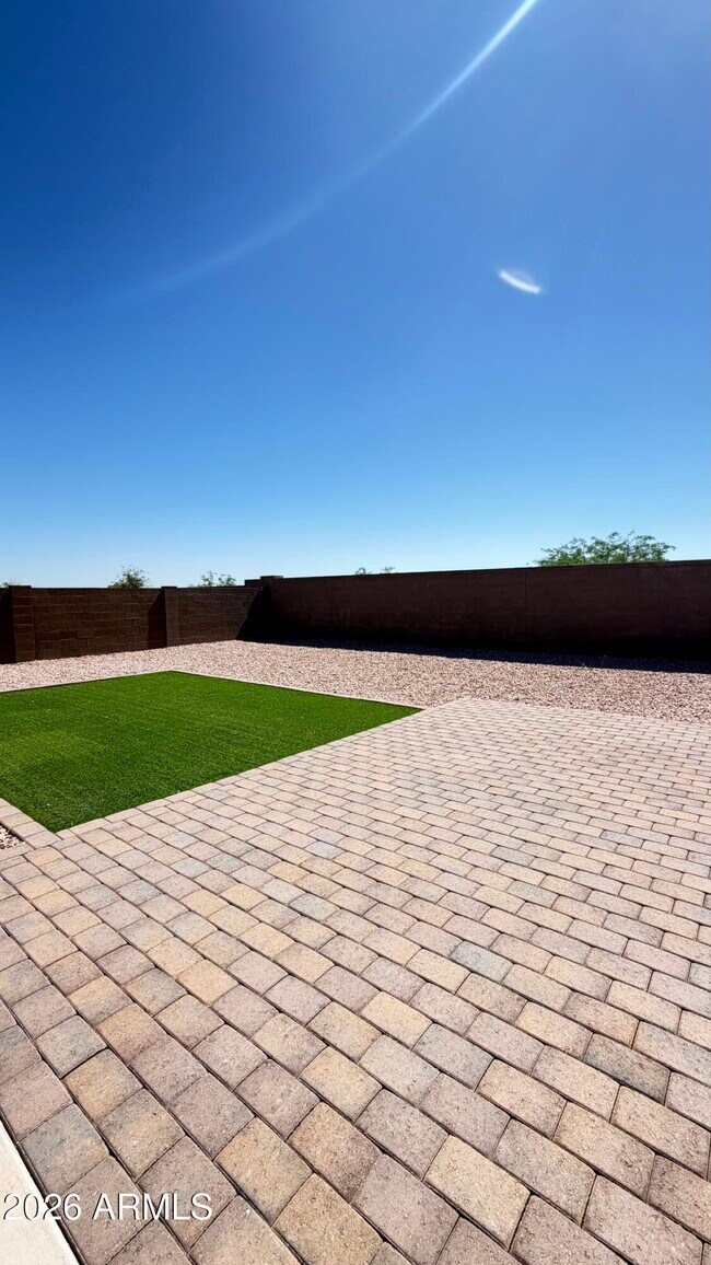 Building Photo - 8529 S 67th Dr