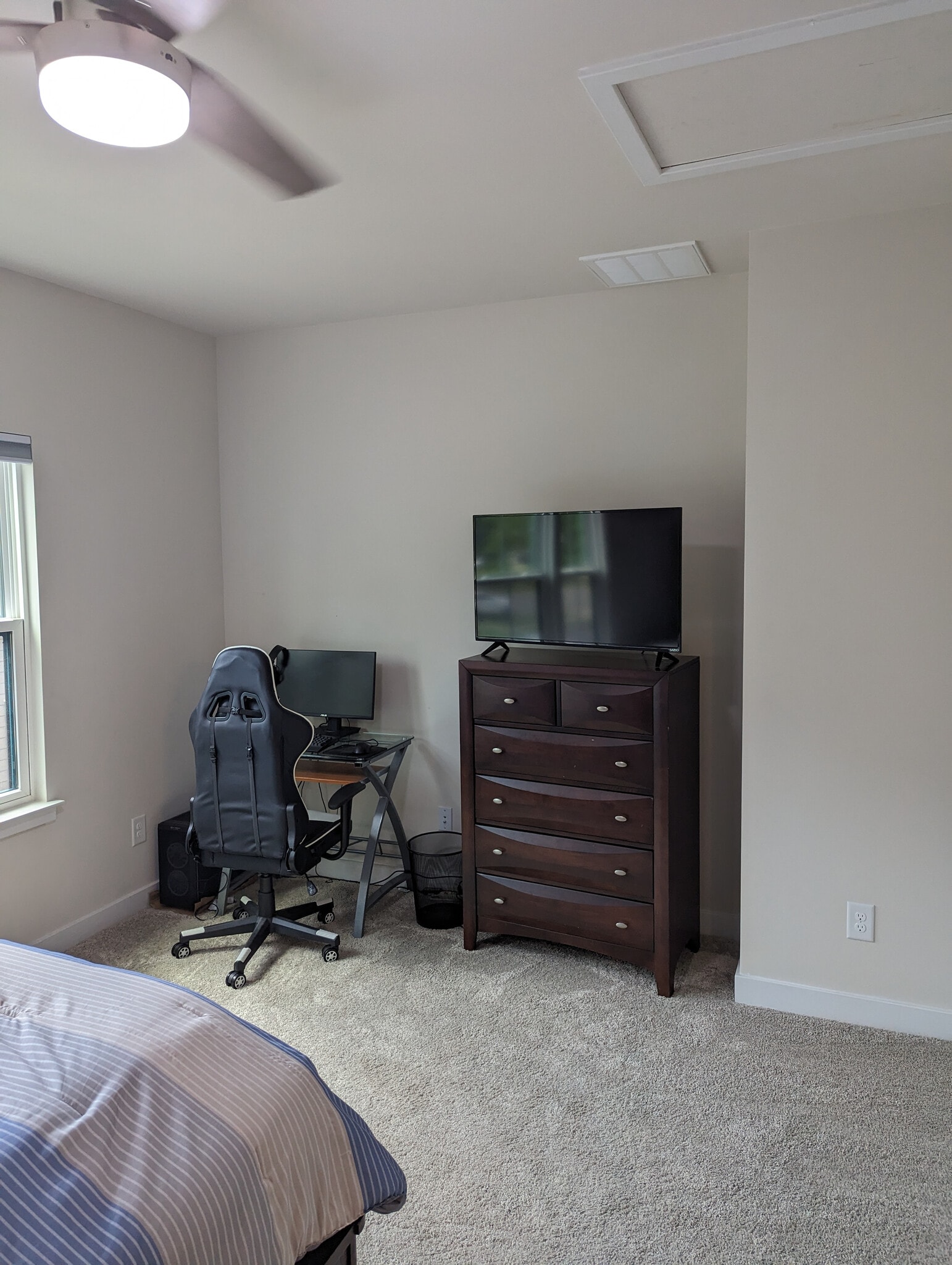 Building Photo - Room in Townhome on Gleason Wy