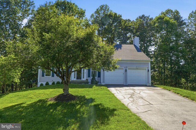 Building Photo - 34 Westhampton Ct