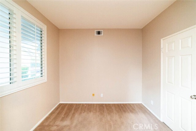 Building Photo - 27 Larkmead