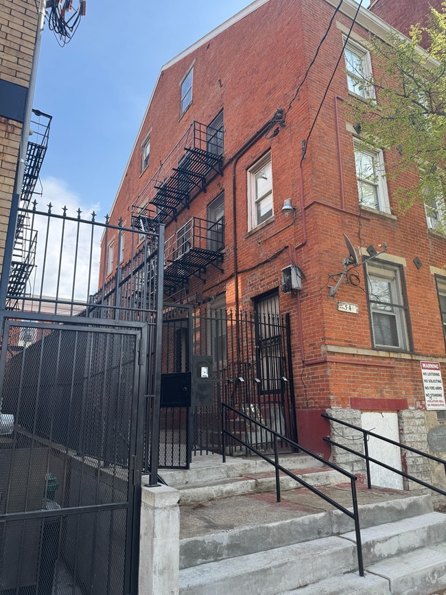 Building Photo - McMicken Ave