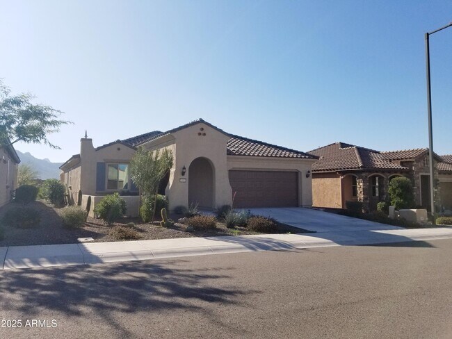 Primary Photo - 26881 W Utopia Rd