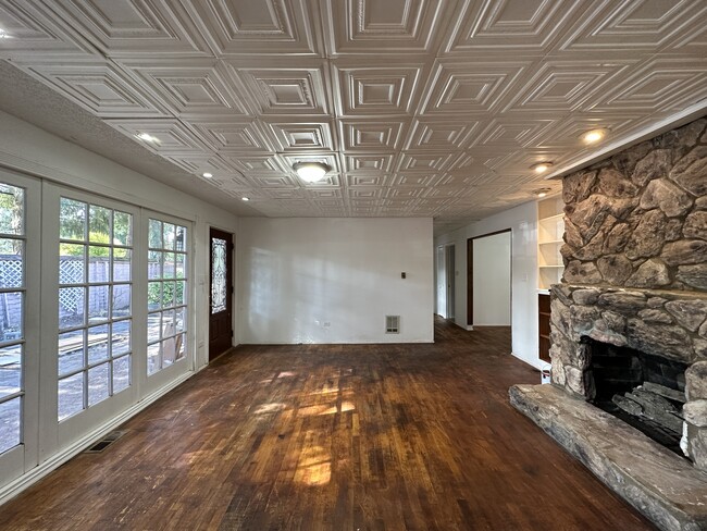 House Living Room - 9730 132nd Ave NE