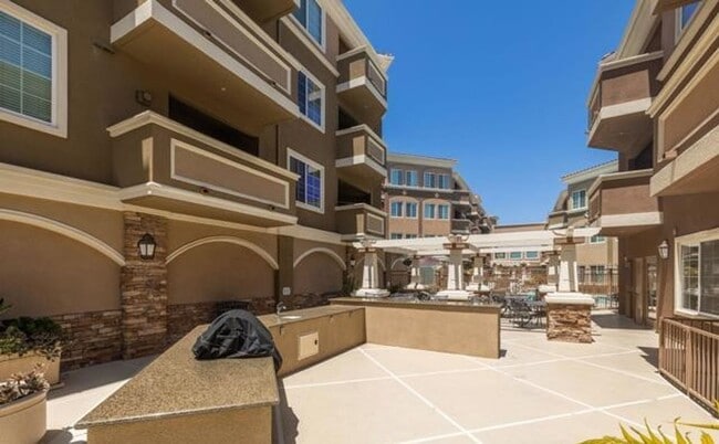 Building Photo - 2750 Artesia Blvd