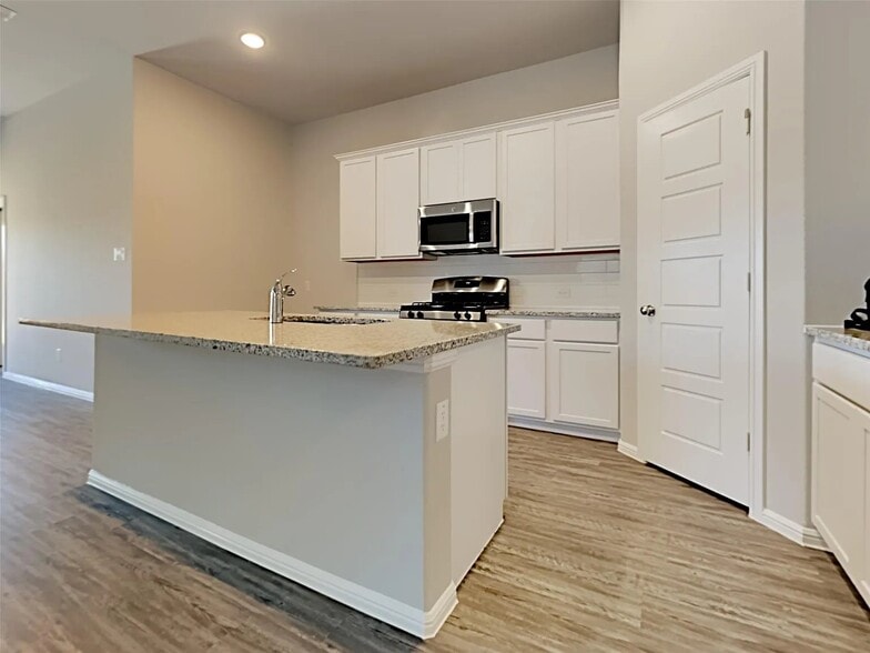 Building Photo - 2926 Culver Ave