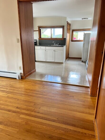 Building Photo - 37 Arlington St